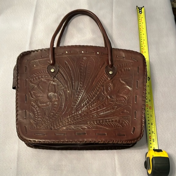 Ladies Western Hand Tooled Leather Laptop Bag with sterling sliver conchos. - Picture 1 of 7